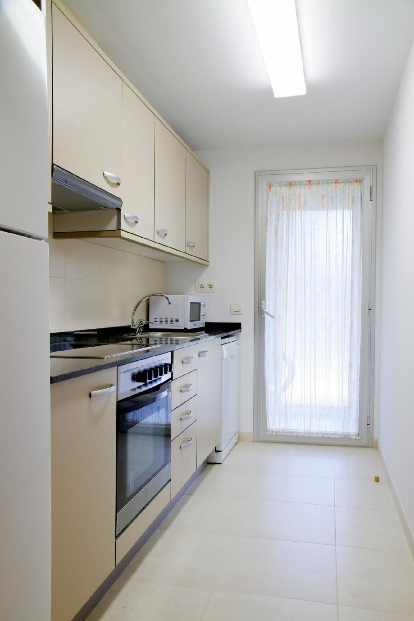 Rentalmar Paradise Families Only Con Parking Salou Exterior photo